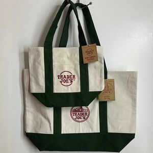 Trader Joe's Green and Cream Canvas Tote Bag Set